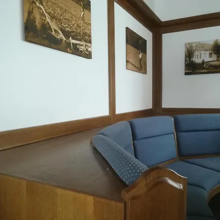 아파트 Apartmenthaus