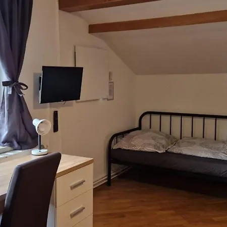 Apartmenthaus * Mitterfeld