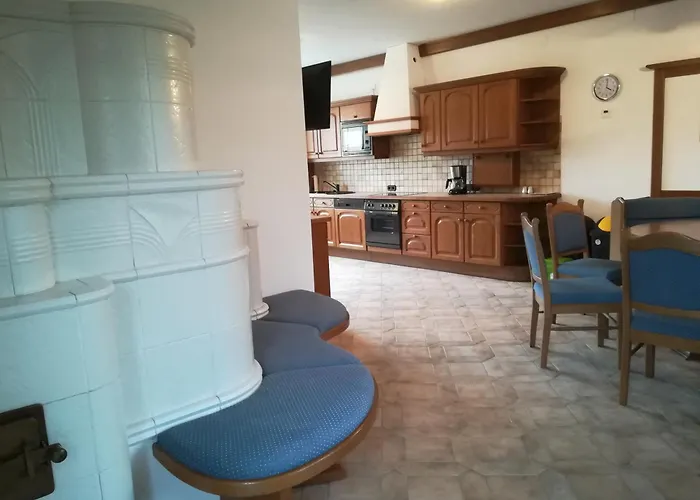 Apartmenthaus * Mitterfeld