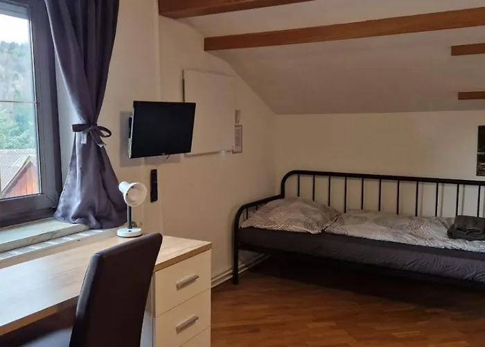 Apartmenthaus * Mitterfeld